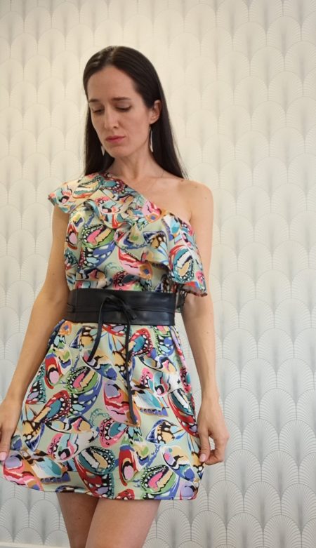 Coser vestido asimétrico