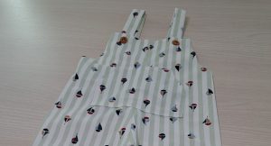DIY paso a paso! Cómo coser un Peto para niños. Patrón gratis Enterito niña / niño.