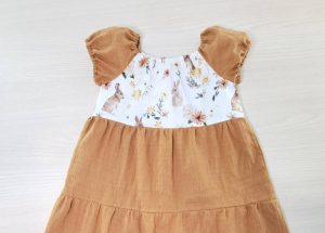 Vestido niña campesino con capas