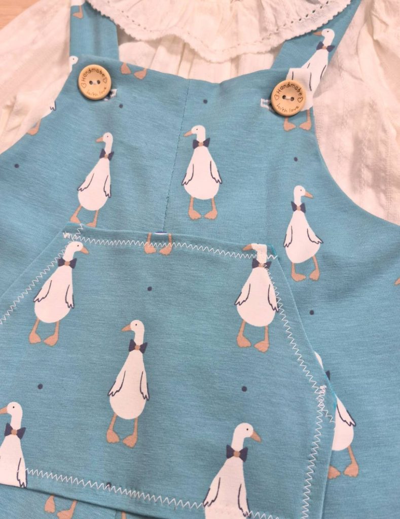 peto infantil de punto patrón gratuito